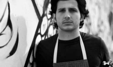 Giorgio Rapicavoli è lo chef dell'Eating House di Miami: 28 anni, origini italiane, Rapicavoli è uno dei sei finalisti del progetto Taglio Sartoriale Internazionle - The New Generation ideato dal Consorzio di Tutela Grana Padano. Martedì 11 febbraio i sei chef emergenti si "sfideranno" di fronte alla commisione selezionatrice per aggiudicarsi il titolo di Testimonial Grana Padano e partecipare così a Identità New York 2014