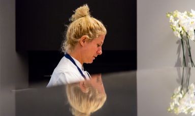 Ana Roš ieri a Milano, in via Romagnosi 3, sede dell'hub internazionale della gastronomia (le foto sono di Sonia Santagostino)
