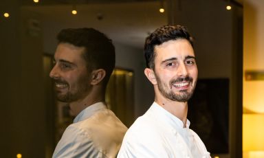 Edoardo Traverso, ligure classe 1996, è cresciuto nella brigata di Identità Golose Milano, in cui lavora dal giorno dell'inaugurazione, fino a diventare l'executive chef
