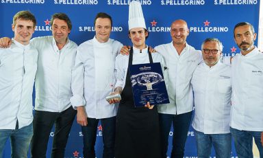 Andrea Miacola premiato come vincitore della selezione Benelux della S. Pellegrino Young Chef 2016. Il ragazzo italiano, classe 1987, si racconta in questo articolo per Identità Golose
