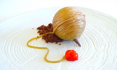 Lo Spaghetto con la Strummula, dessert creativo (e molto buono) presentato e vincente&nbsp;al concorso&nbsp;Gara di Gusto da&nbsp;Santino Corso, nuovo chef del Charleston di Palermo
