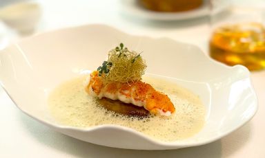 Scampo, salsa Champagne e foie gras: un godurioso piatto di Paulo Airaudo (via&nbsp;Vittorio De Palma), al Luca's di Firenze
