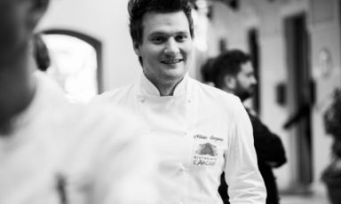Nikita Sergeev, giovane chef de L'Arcade di Porto San Giorgio (Fermo). E' tra le sei novità marchigiane della Guida Identità Golose 2018

