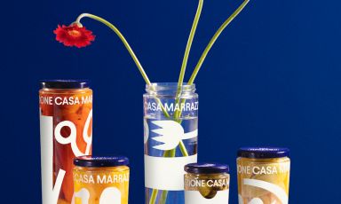 Il vaso di design della Collezione Casa Marrazzo 1934 potrà diventare, ad esempio, un contenitore per i vostri fiori
