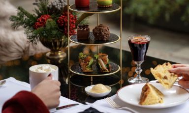 La merenda natalizia del Portrait Milano
