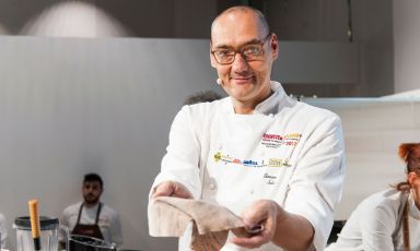Cè' anche un glutine buono: lo ha spiegato lo chef Simone Salvini a Identità Milano 2017
