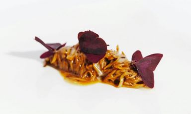 Il Tagliolino, funghi e stracchino invecchiato di Matteo Taccini, chef del ristorante ConTamina del Parhotel Laurin, Bolzano
