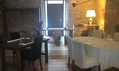A detail of the dining room of Il Tiglio in Montemonaco, Ascoli Piceno, tel. +39.0736.856441. The restaurant, closed after the earthquake of October 30th 2016, will open again on February 14th, on Valentine’s day. For patrons Enrico Mazzaroni and Pier Luigi Silvestri it’s a great act of love 
