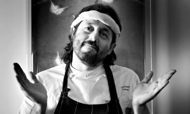 Cristiano Tomei. Sarà sul palco a Identità Milano 2018 alle 12 nella sezione Identità di Pasta, dalle 10,45 in sala Blu 1 con una sfilata di grandi relatori: via via Carlo Cracco, Cristoforo Trapani, Sarah Grueneberg, Salvatore Bianco, Yannick Alléno, Massimo Bottura, Alessandro Narducci e Antonello Colonna
