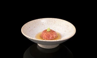 Uno dei piatti proposti nel suo Den dal creativo e giocoso Zaiyu Hasegawa

