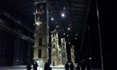 L'HangarBicocca è uno spazio dedicato alla produzione, esposizione e promozione dell’arte contemporanea italiana e internazionale: è qui che sono esposti i Sette Palazzi Celesti del tedesco Anselm Kiefer. Ed è sempre qui, all'interno del nuovo ristorante Dopolavoro, che domenica 10 giugno andrà in scena la maratona di 10 ore di Rubitt.