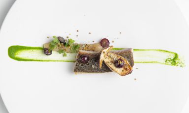 Filetto di trota fario, mosto d'uva, polline: la ricetta dell'autunno di Isa Mazzocchi&nbsp;(tutte le foto sono di&nbsp;Angela Petrarelli)
