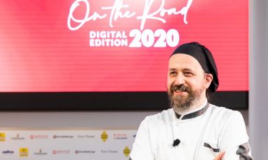 Michele Valotti, chef e patron de La Madia a Brione (Brescia), fotografato durante il suo intervento a Identità On The Road 2020
