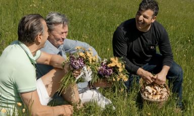 Immersi nella natura abruzzese&nbsp;Arcangelo Tinari, a destra, del ristorante Villa Maiella in Abruzzo, e&nbsp;Ren&egrave; Mathieu, primo a sinistra, del Fields in Lussemburgo
