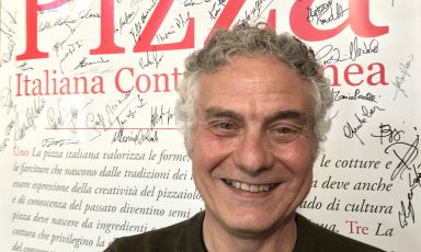 Vittorio Munari, il più grande allenatore italiano di rugby. Nato a Bassano del Grappa nel 1951, vinse il suo primo scudetto all'età record di 33 anni con il Petrarca Padova
