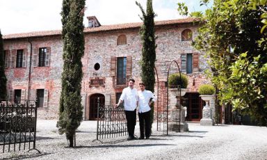 Mauro Brina e Davide Modesti davanti all'OR Cucina d'Arte

