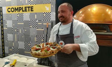 La pizzeria del campano Luca Doro, prima solo dedicata all'asporto, da agosto 2018 offre anche dei tavoli dove consumare le pizze
