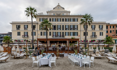 La facciata del Grand Hotel Alassio Beach & Spa Resort di Alassio (Savona)
