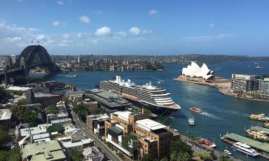 The very famous bay of Sydney as seen from the top floors of the Four Seasons. The Canadian group has directed the 5-star luxury hotel since 1992 but only since ten years later, in 2002, under its brand.