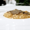 Riso Riserva San Massimo, battuto di gamberi rossi di Mazara, tartufo nero, bisque e acqua di tartufo

