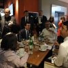 Matteo Renzi, il giorno dell'inaugurazione, a tavola con il ministro Martina e con Massimo Bottura