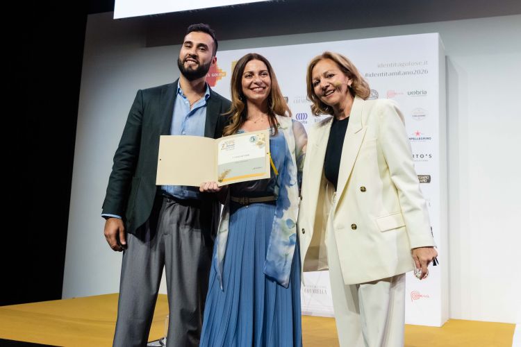 Il premio consegnato a Chiara Giannotti