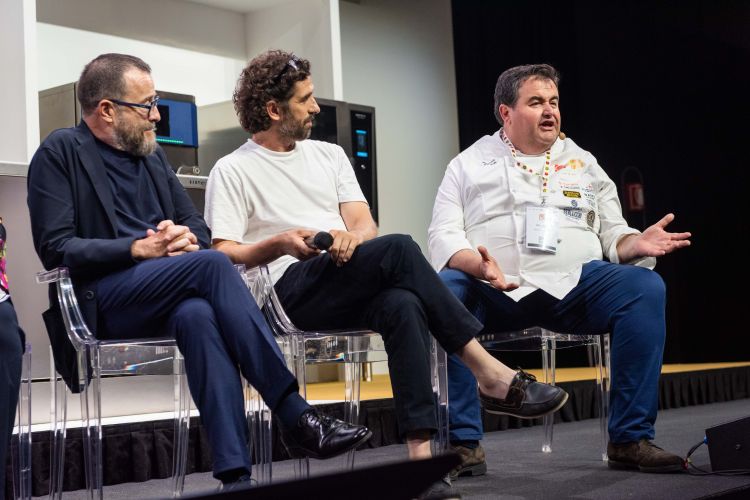 Gli chef Giancarlo Morelli, Matias Perdomo e Gennaro Esposito