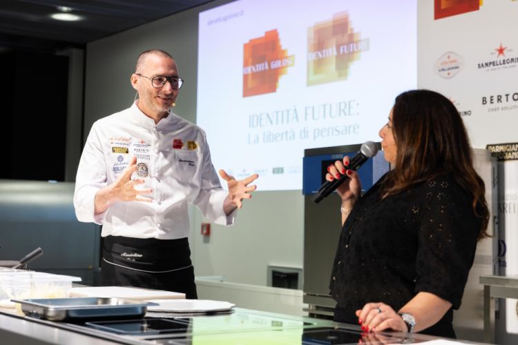Massimiliano Prete con Mariarosaria Bruno, che ha moderato le masterclass di Identità di Lievitati