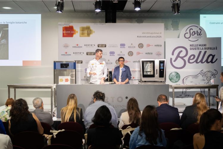 Stefano Guizzetti sul palco con Francesca Romana B