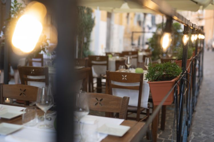 Lo spazio esterno del ristorante Forma
