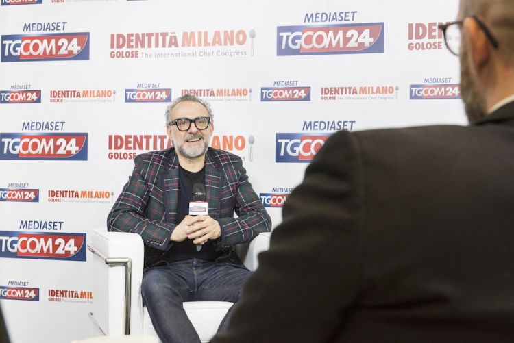 Massimo Bottura nello spazio Tgcom24 al congresso. GUARDA QUI LO SPECIALE DI TGCOM24 SU IDENTITA' MILANO 2019 e GUARDA QUI IL MEGLIO DI IDENTITA' MILANO IN 200 SECONDI
