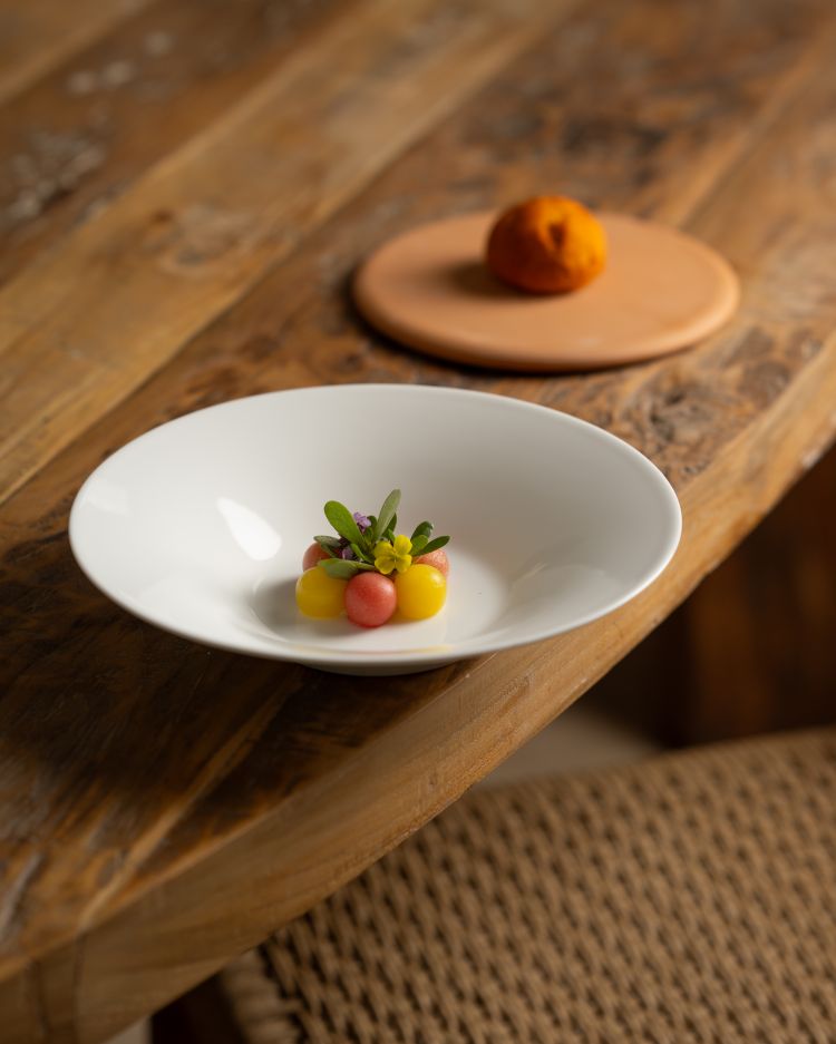 Pomodori, basilico, gazpacho al gin

