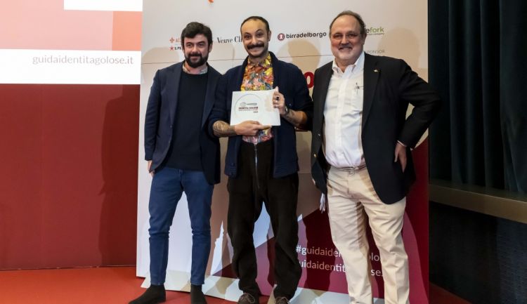 Premio IL MIGLIOR CHEF, offerto da Pasqua Vigneti e Cantine - Riccardo Pasqua, AD

DIEGO ROSSI - TRIPPA - MILANO
