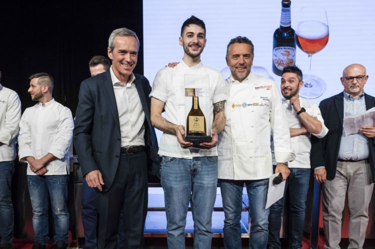 Doppia premiazione per Davide Marzullo, nella foto con Giancarlo Perbellini e, sotto, Andrea Berton
