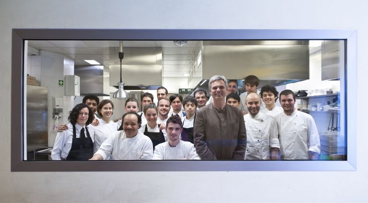 Foto di gruppo della brigata del Joia di Milano. I