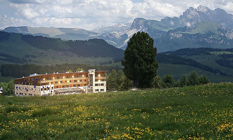 ecosostenibile, dolomiti, hotel vegetariano, alpe di siusi, bolzano, accoglienza