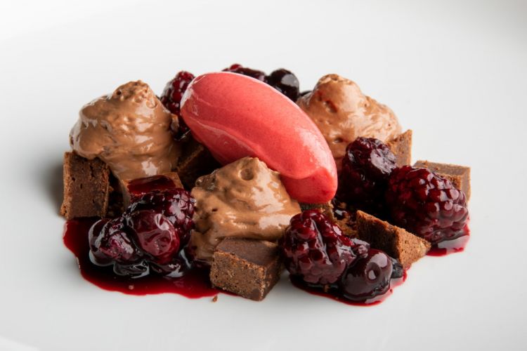 Cioccolato Jivara Valrhona, frutti rossi e morbido al cioccolato
