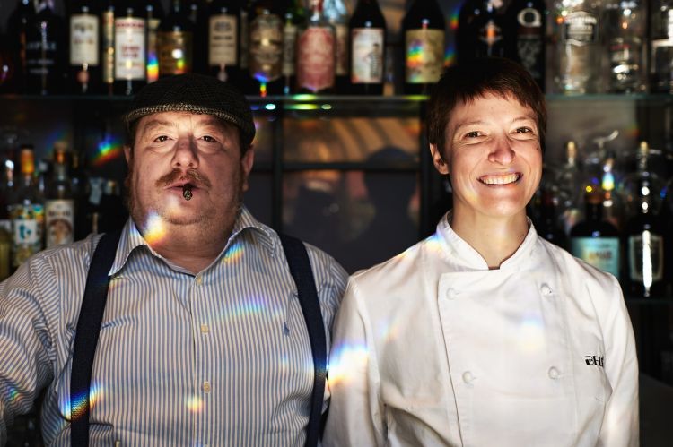 La chef col patron Sergio Sbizzera (foto di Marco Waldis)