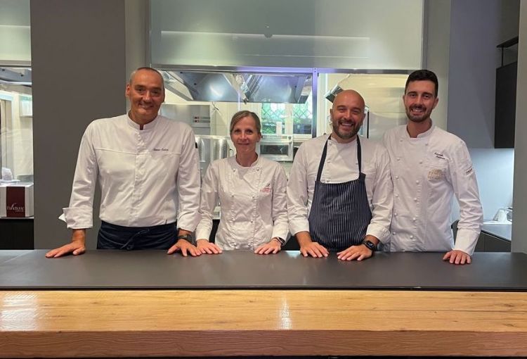 Gli autori del pranzo vegetariano/gluten free a ch