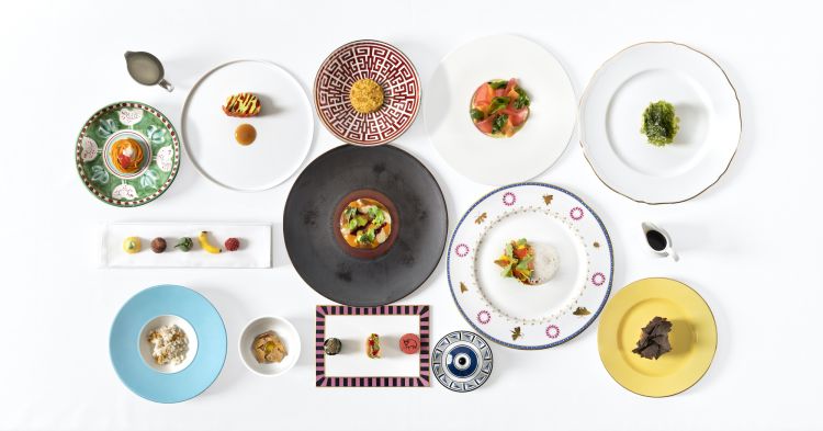 Overview del menu "Global" dell'Osteria Francescana, versione primavera 2024. Costa 350 euro
