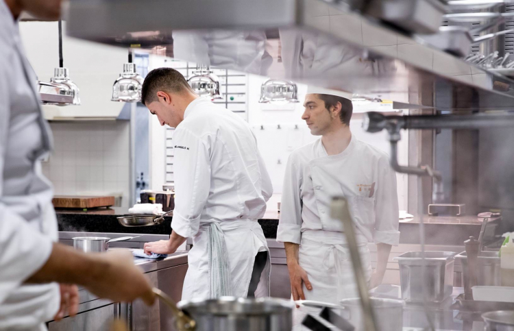 Michelangelo Mammoliti, La Madernassa, al lavoro nella sua cucina