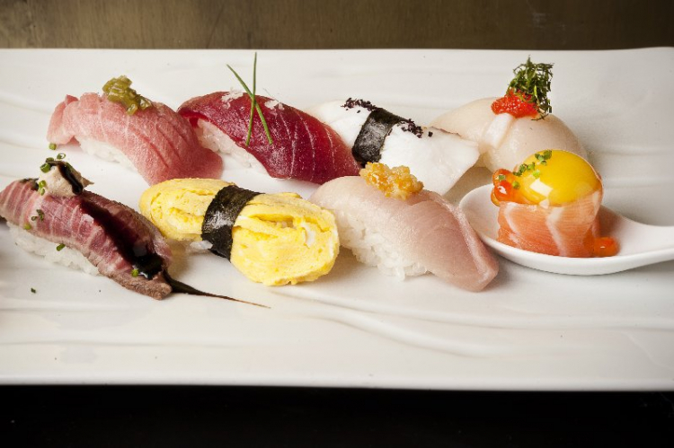 Il Nigiri sushi mix di Roberto Okabe: ora sarà po