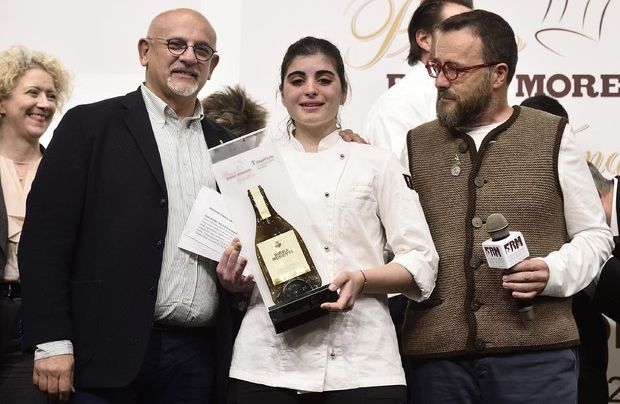 Claudio Sadler e Giancarlo Morelli con la vincitrice dell'anno scorso, Solaika Marrocco