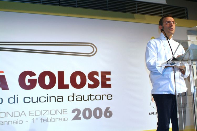 ANN0 2006 - La prima lezione di Massimo Bottura a Identità MIlano
