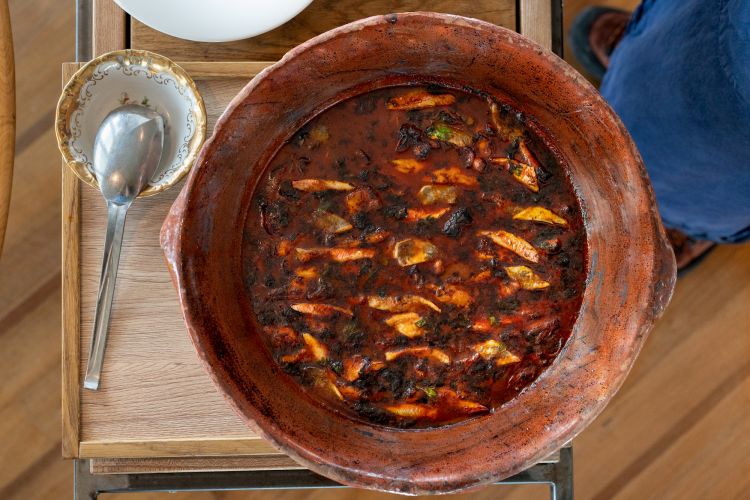 Il Brodetto tradizionale di pesci, molluschi e cro