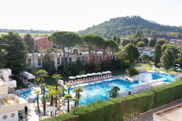 Una vista aerea dell'Ermitage, con la sua pisc