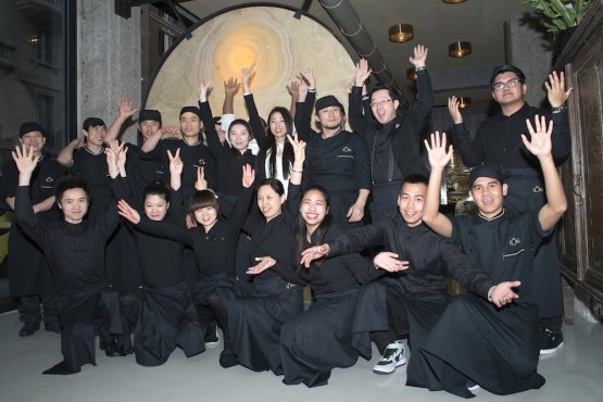 The complete staff of Gong - oriental attitude, wh