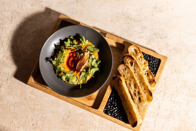 Sikil, hummus di peperoni arrostiti