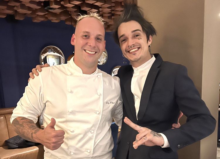 Lo chef con Willian Aranha, maitre di Evvai
