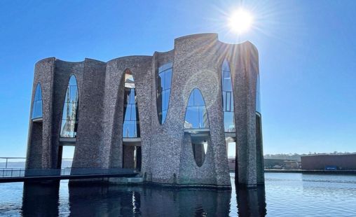 L'edificio Fjordenhus che ospita il ristorant